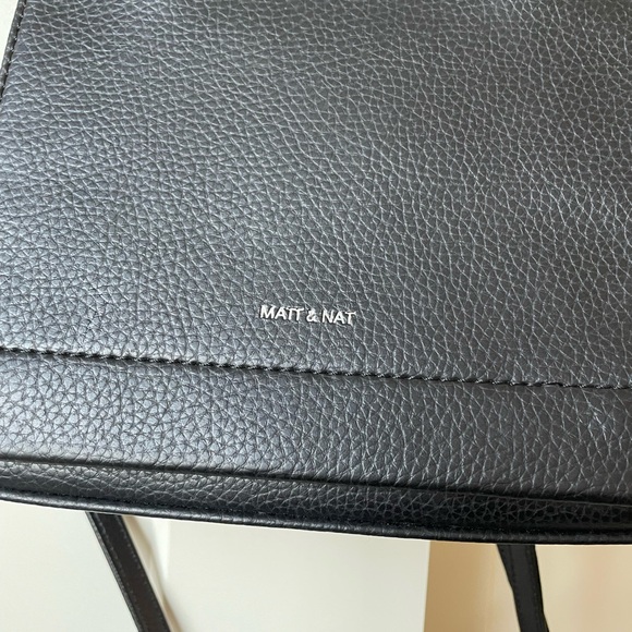 Matt & Nat Purse - Picture 2 of 7